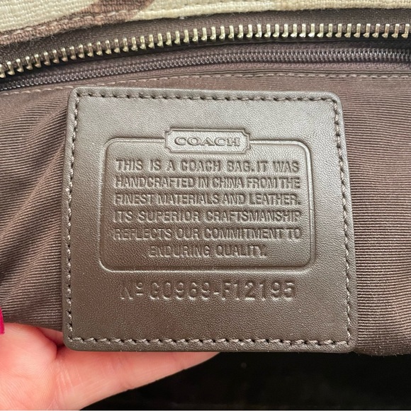 Coach Brown & Cream Signature Canvas Shoulder Bag - Picture 6 of 9